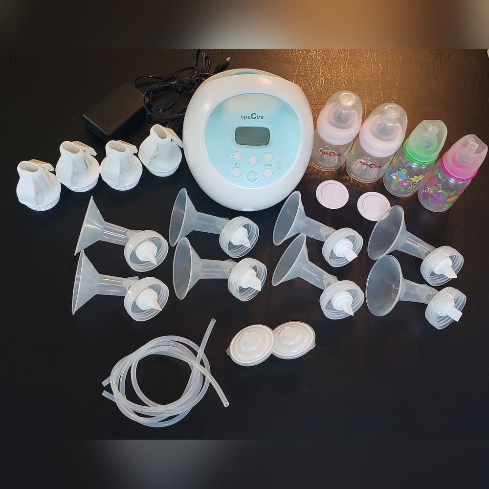 Spectra S1 Breast Pump Set with Bottles and accessories